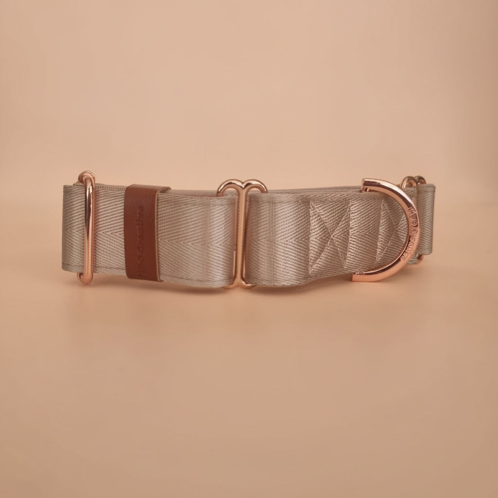 BEIGE MARTINGALE COLLAR