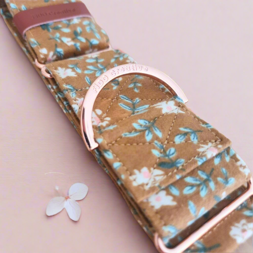 Brown flower martingale collar 