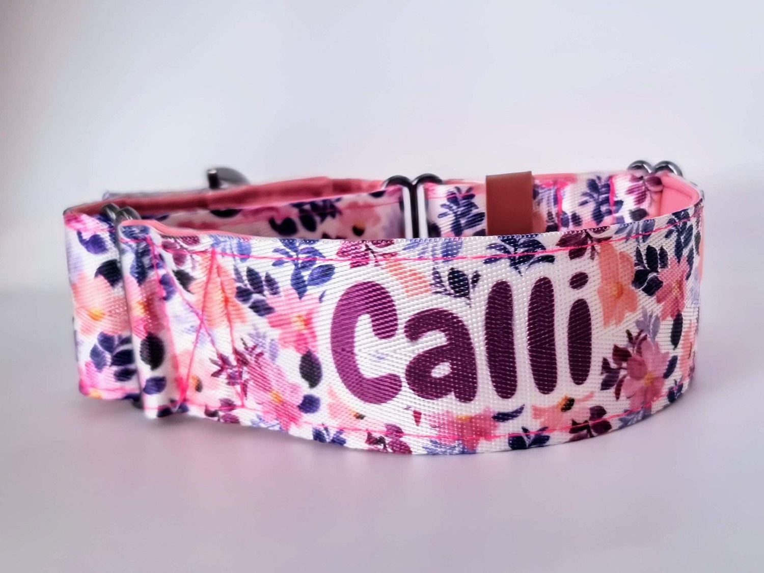 Name martingale collar with flowers